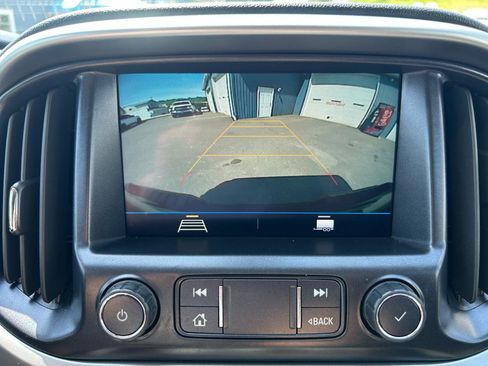 Used 2022 Chevrolet Colorado LT w/ LT Convenience Package AWD/4WD image 34