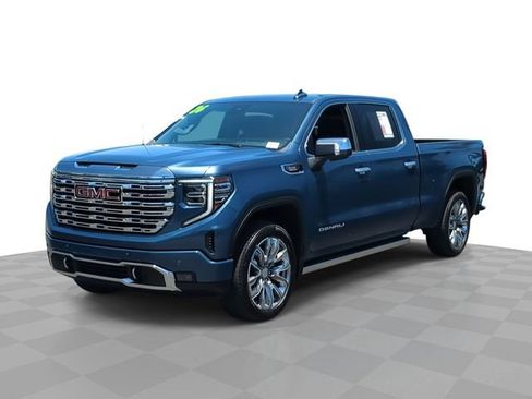 Used 2026 GMC Sierra 1500 Denali w/ Denali Reserve Package AWD/4WD image 1