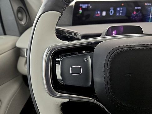 New 2025 Lincoln Navigator L Reserve AWD/4WD image 18