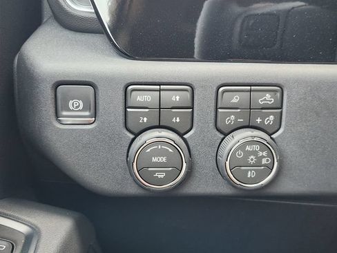 New 2026 Chevrolet Silverado 2500 LT w/ Trail Boss Package AWD/4WD image 23