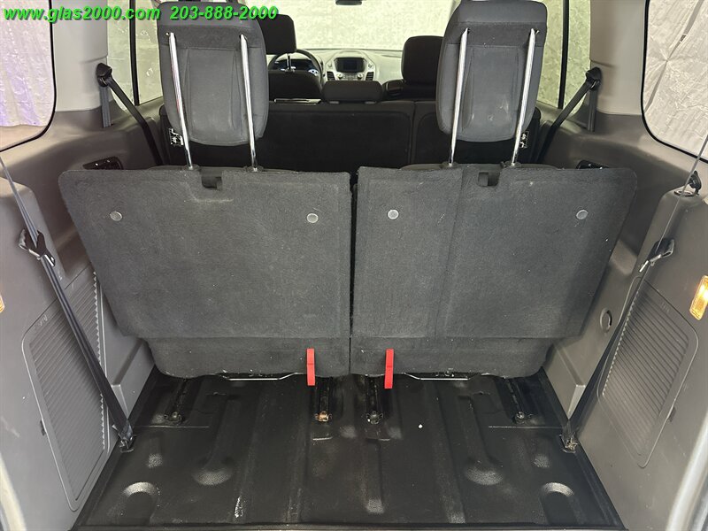 Used 2021 Ford Transit Connect XL FWD image 15
