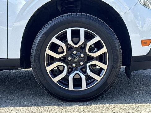 Used 2022 Ford Maverick Lariat w/ Lariat Luxury Package image 31