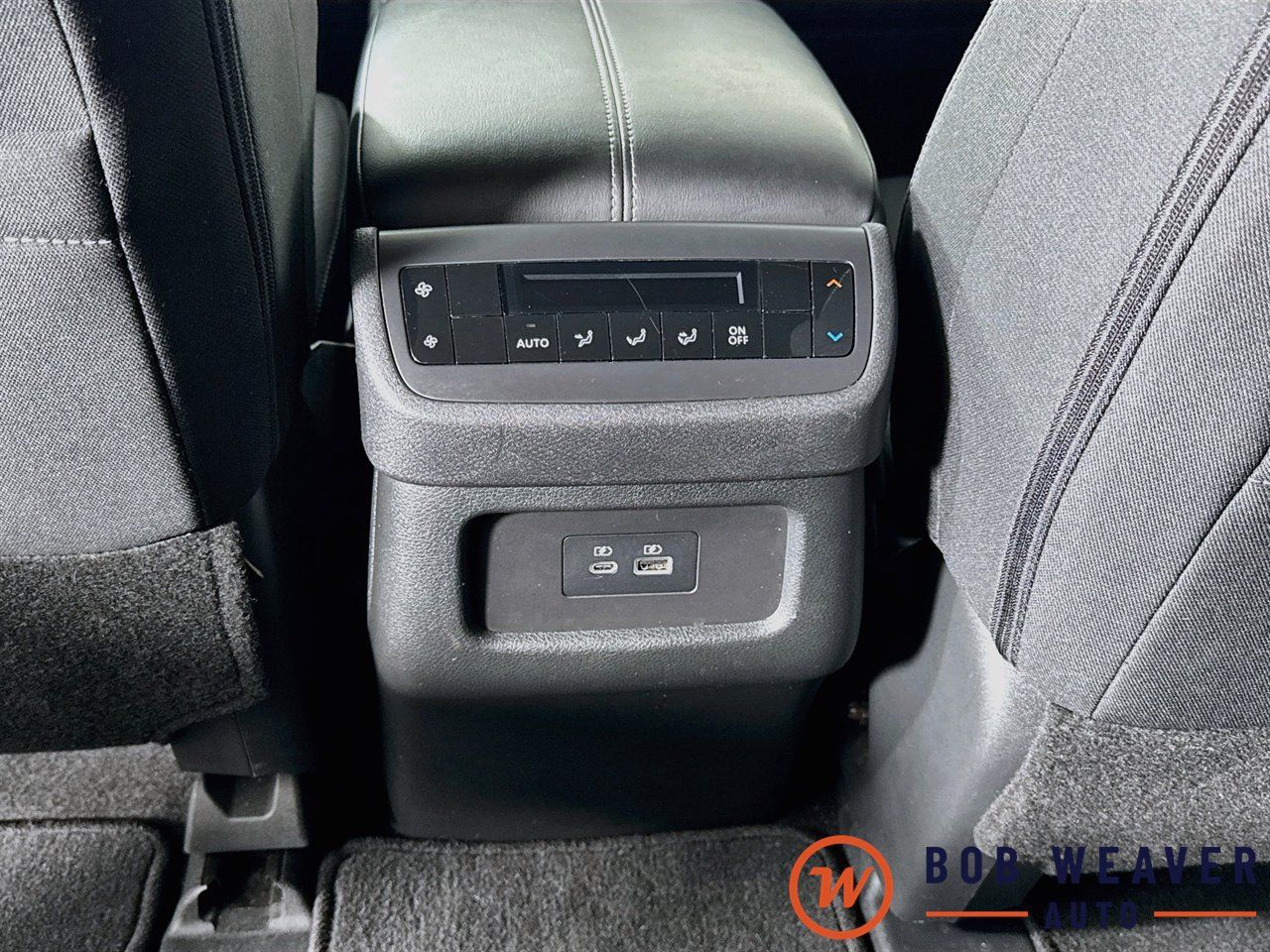 Used 2023 Nissan Pathfinder SV AWD/4WD image 32