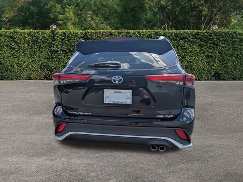 Used 2022 Toyota Highlander XSE image 5