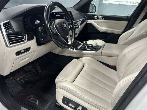 Used 2019 BMW X5 xDrive40i w/ Convenience Package AWD/4WD image 2