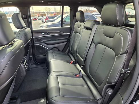 New 2026 Jeep Grand Cherokee Limited w/ Limited Altitude Package AWD/4WD image 29