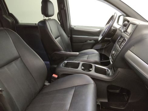 Used 2020 Dodge Grand Caravan GT image 21