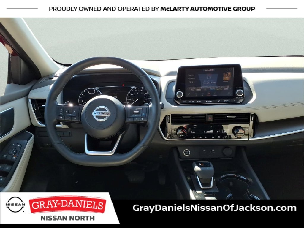 Used 2021 Nissan Rogue SV w/ Premium Package FWD image 10