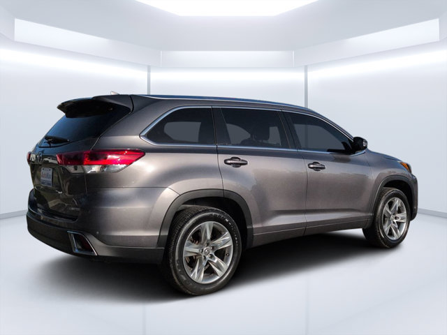 Used 2018 Toyota Highlander Limited FWD image 3