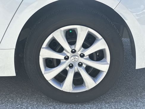 Used 2023 Toyota Corolla LE FWD image 12