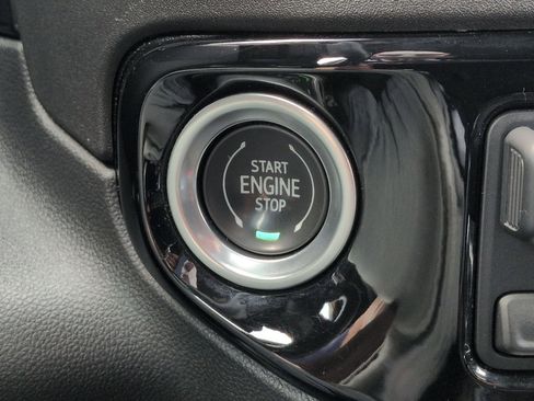 Certified 2022 Chevrolet Silverado 1500 RST image 17