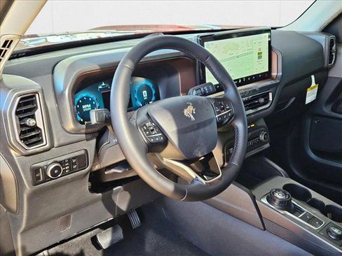 New 2025 Ford Bronco Sport Outer Banks w/ Outer Banks Tech Package+ AWD/4WD image 3