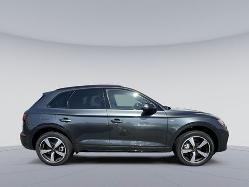 Used 2023 Audi Q5 2.0T Prestige w/ Prestige Package AWD/4WD image 10