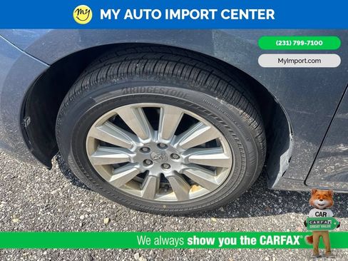 Used 2017 Toyota Sienna XLE Premium AWD/4WD image 6