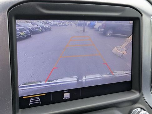 Used 2019 GMC Sierra 1500 SLE w/ Preferred Package AWD/4WD image 18