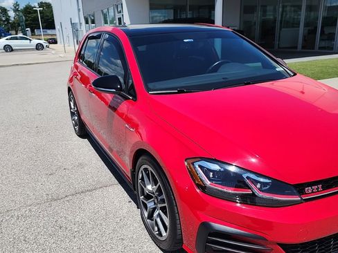 Used 2021 Volkswagen GTI SE FWD image 5