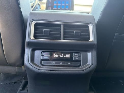 Used 2024 Volkswagen Atlas SE FWD image 22