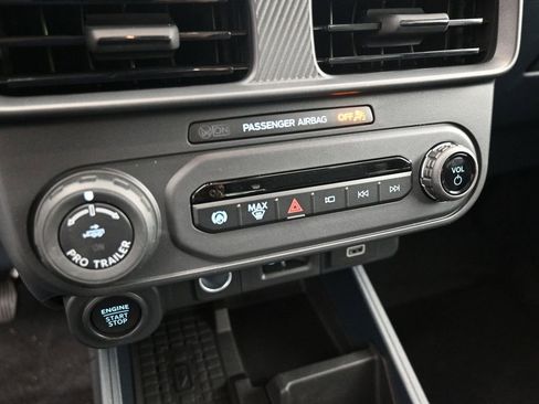 New 2025 Ford Maverick Lariat w/ Black Appearance Package AWD/4WD image 15