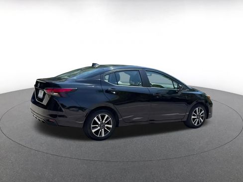 Used 2025 Nissan Versa SV FWD image 11