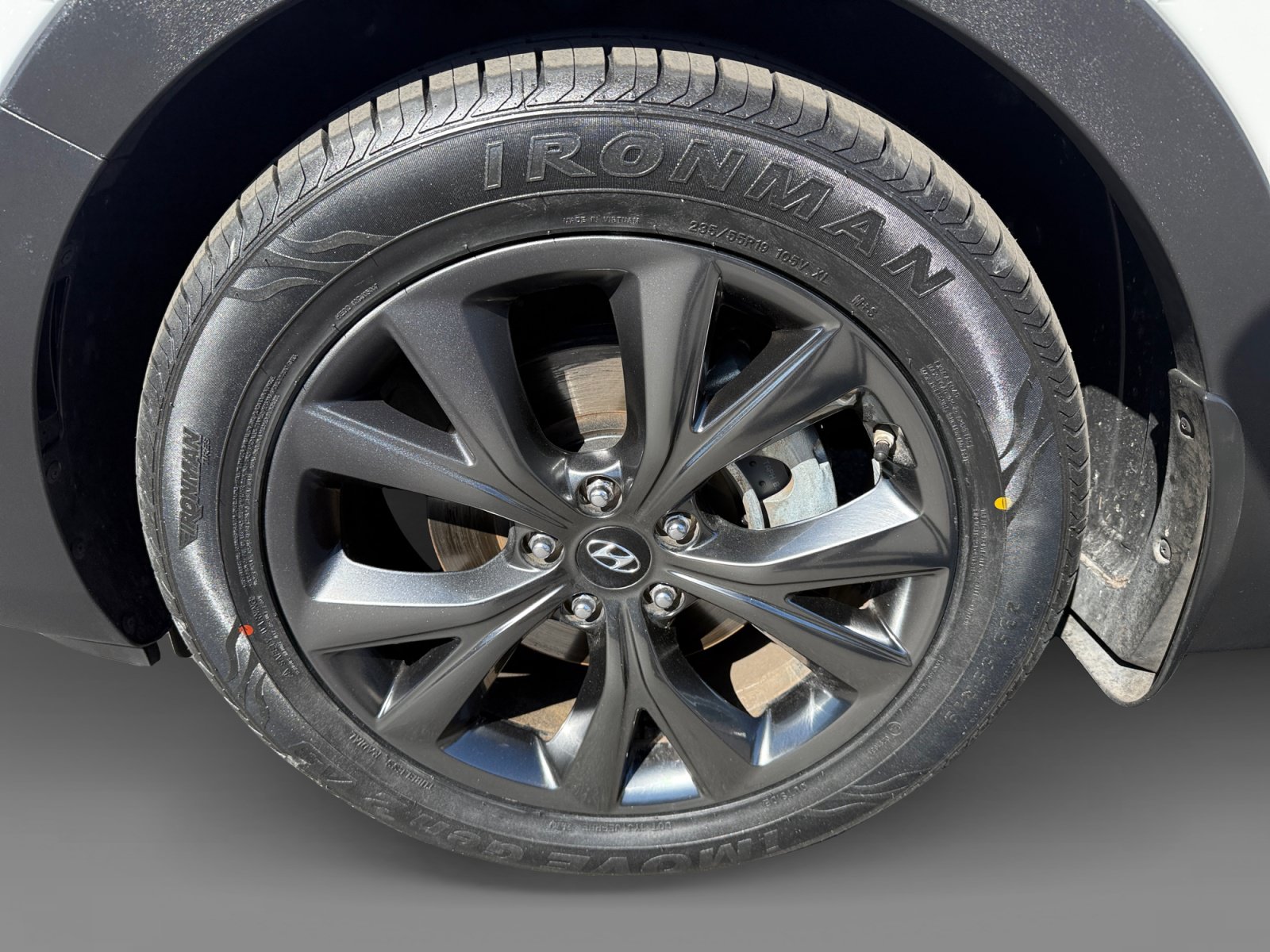 Used 2017 Hyundai Santa Fe Sport FWD image 9
