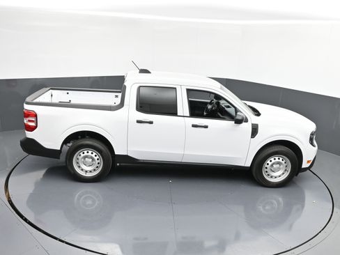 Used 2025 Ford Maverick XL w/ Equipment Group 102A image 35