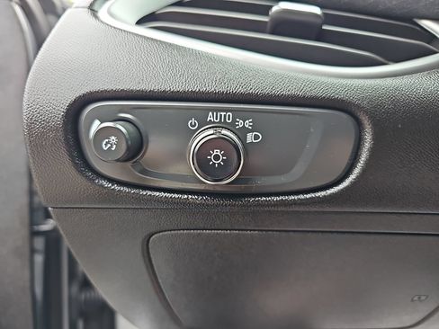 Used 2023 Chevrolet Malibu RS FWD image 28