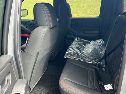 New 2026 Nissan Frontier Pro-X w/ Pro-X Convenience Package image 11