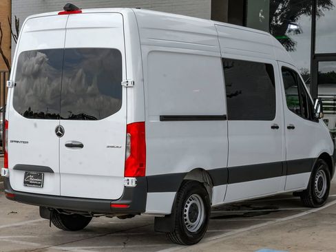 Used 2024 Mercedes-Benz Sprinter 2500 image 7