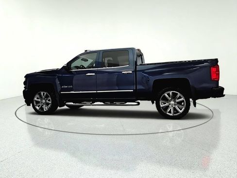 Used 2018 Chevrolet Silverado 1500 LTZ Z71 w/ Centennial Edition AWD/4WD image 7