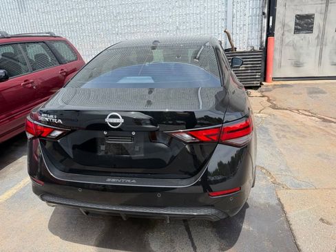 Used 2025 Nissan Sentra SV FWD image 5