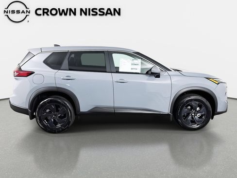 New 2026 Nissan Rogue SV image 4