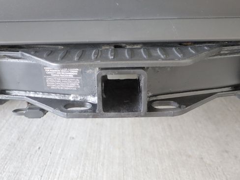 Used 2023 Toyota Highlander XLE AWD/4WD image 28