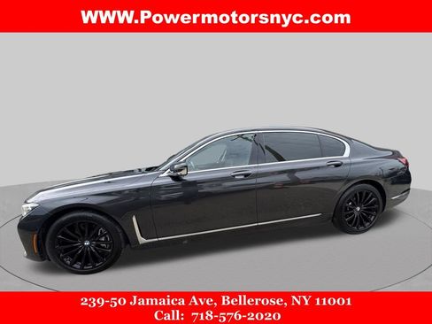 Used 2022 BMW 740i xDrive AWD/4WD image 2