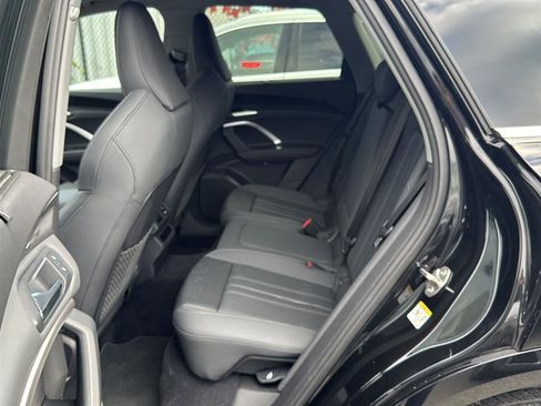 Used 2025 Audi Q5 Premium Plus w/ Premium Plus image 13