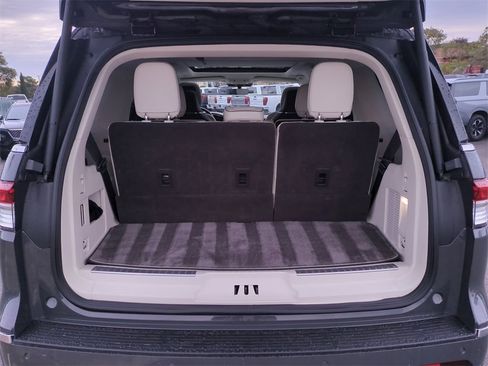 Used 2023 Lincoln Navigator Black Label image 28