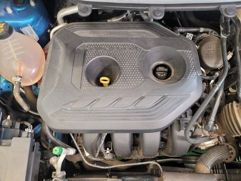 Used 2018 Ford EcoSport SE w/ SE Convenience Package image 30