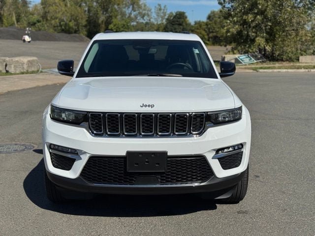 Used 2022 Jeep Grand Cherokee Limited AWD/4WD image 8