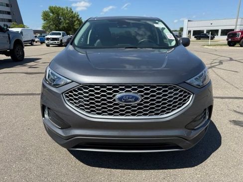 Used 2024 Ford Edge SEL w/ Convenience Package AWD/4WD image 5