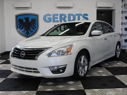 Used 2013 Nissan Altima 2.5 SL w/ Technology Pkg