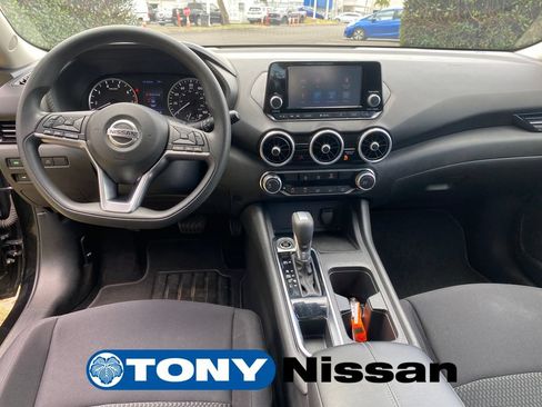 Used 2020 Nissan Sentra S FWD image 12