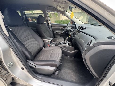 Used 2018 Nissan Rogue S AWD/4WD image 21
