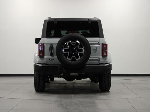 New 2026 Ford Bronco Outer Banks image 5