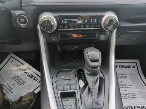Certified 2025 Toyota RAV4 XLE AWD/4WD image 18