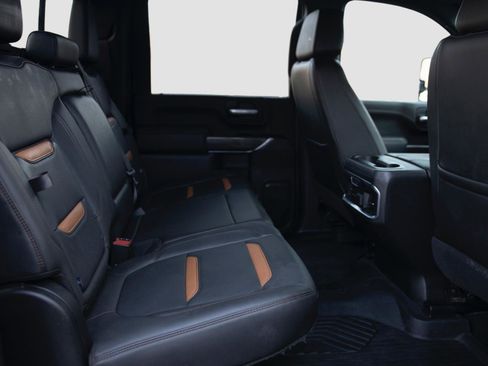 Used 2020 GMC Sierra 2500 AT4 w/ Technology Package image 14