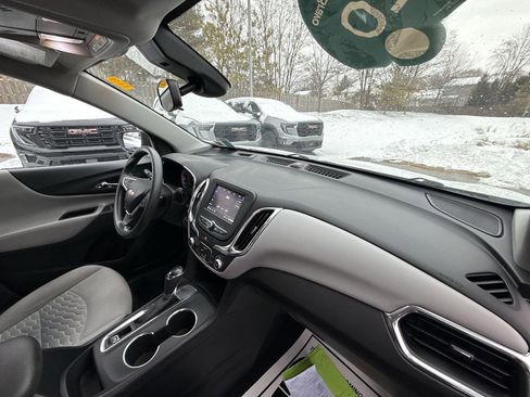 Certified 2020 Chevrolet Equinox LS w/ LS Convenience Package image 33