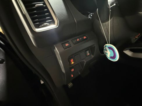 Used 2022 Nissan Frontier SV image 12