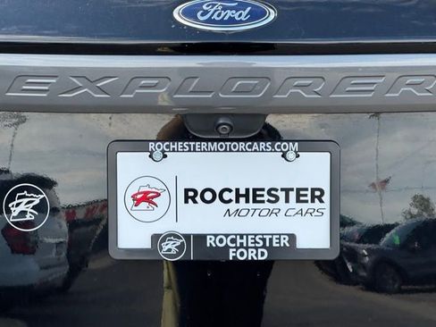 Certified 2023 Ford Explorer XLT w/ Equipment Group 202A AWD/4WD image 39
