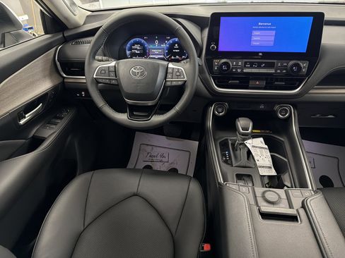 New 2026 Toyota Grand Highlander AWD image 15