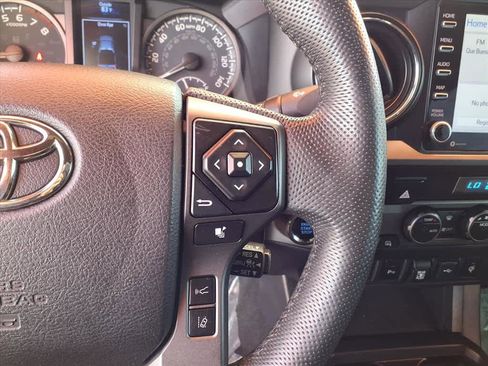 Used 2021 Toyota Tacoma TRD Off-Road w/ Technology Package image 11