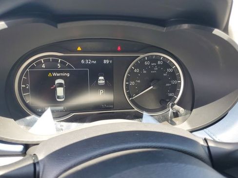 Certified 2025 Nissan Versa SV w/ Trunk Package FWD image 21